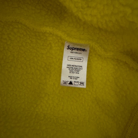 Authentic Supreme Yellow Windstopper - Picture 3 of 6
